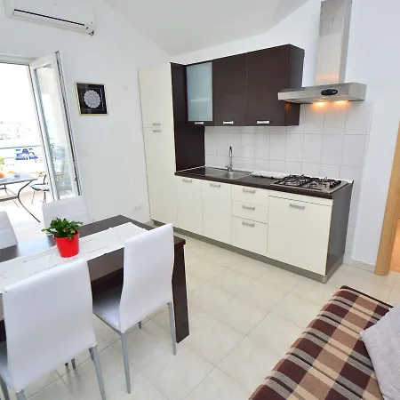 Agata.4 Apartament Tribalj